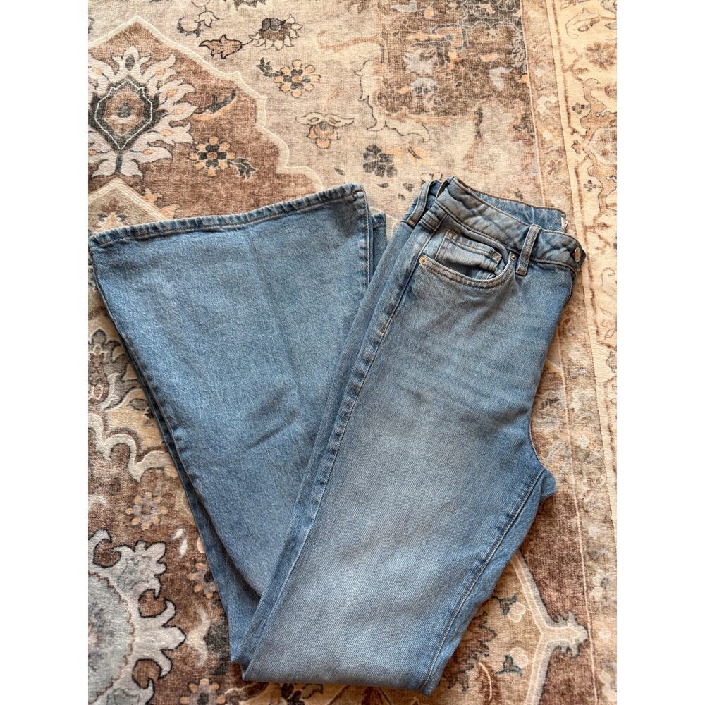 Flare Jeans - Picture 2 of 5